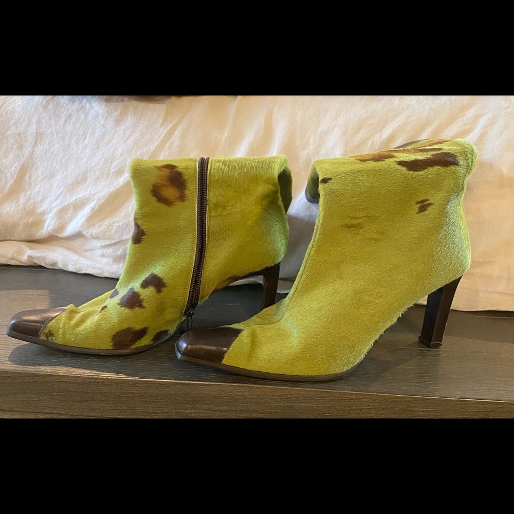 Vintage green and brown calf hair boots size 11